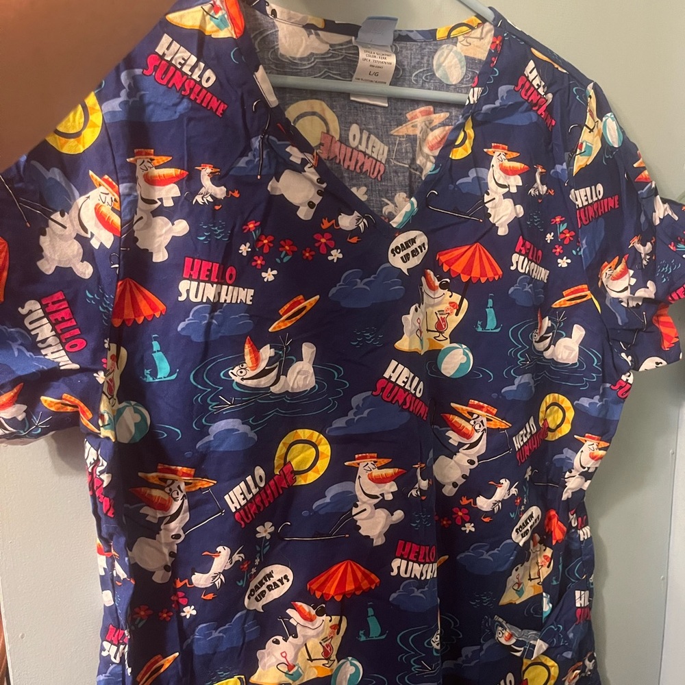 Large women’s scrub top Disneys frozen Olaf summer